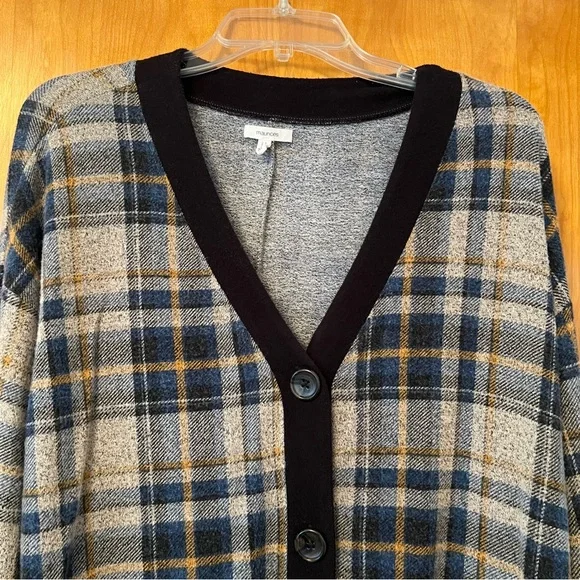 Maurices Plaid Super Soft Cardigan Size M - Picture 4 of 11